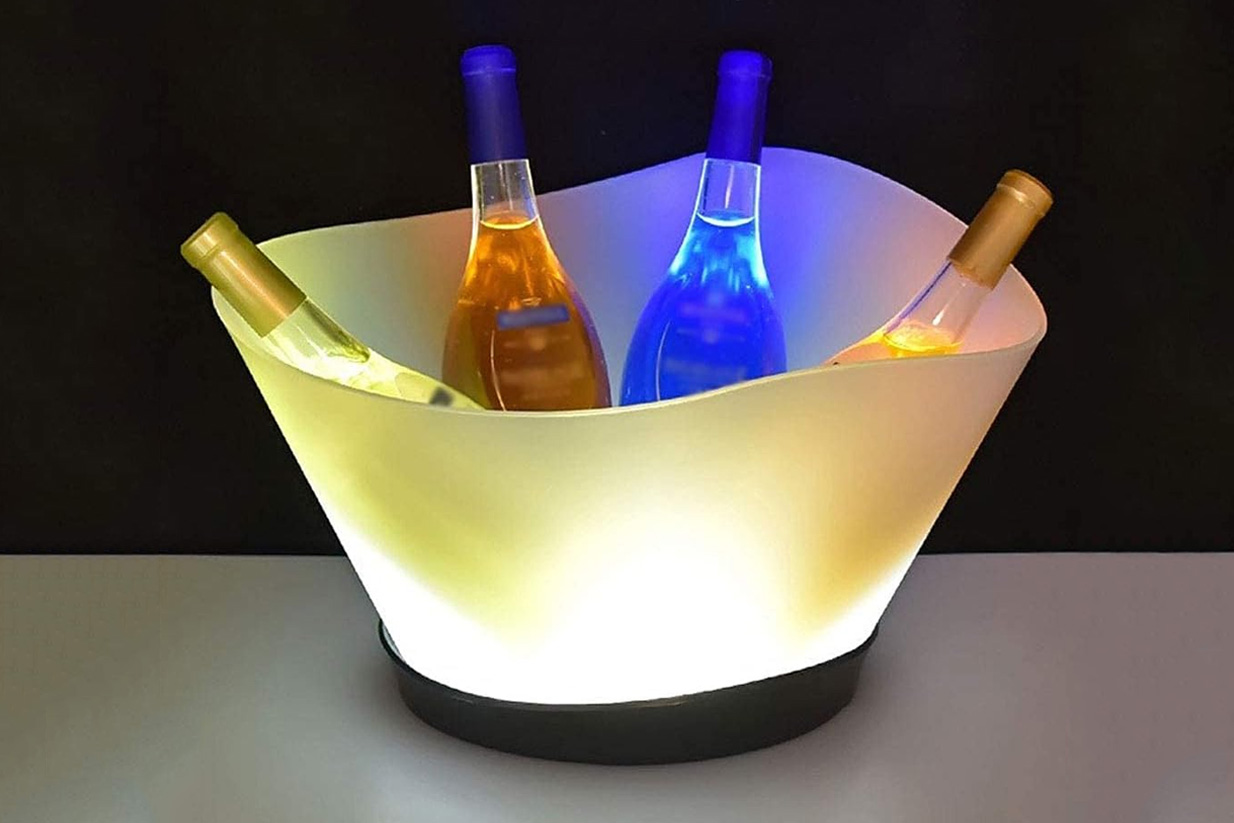 kibla-svjetlo-12l-1 Led kibla sa svjetlom i punjačem, 12 L - Slika 1